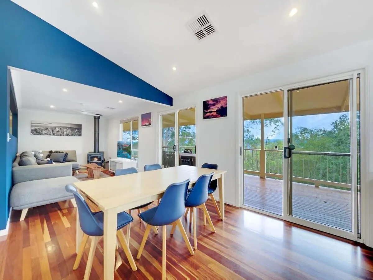 Tranquil Escape With Beautiful Mountain Views Villa Ninderry